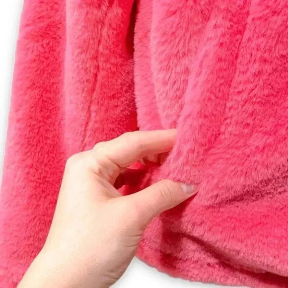 Apparis Chelsea Hot Pink Faux Fur Plush Vogue Hooded Zip Jacket Size Medium - Picture 7 of 11